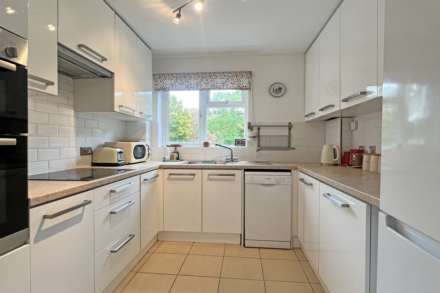 Silverdale Road, Eastbourne, BN20 7EU, Image 13
