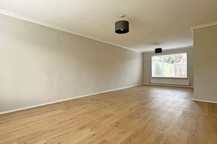 Aylesbury Avenue, Eastbourne, BN23 6EJ, Image 11