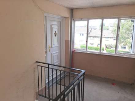 Larch Place, Johnstone, Image 6