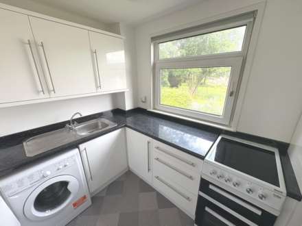 Lounsdale Crescent, Paisley, Image 5
