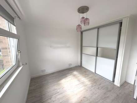 Lounsdale Crescent, Paisley, Image 7