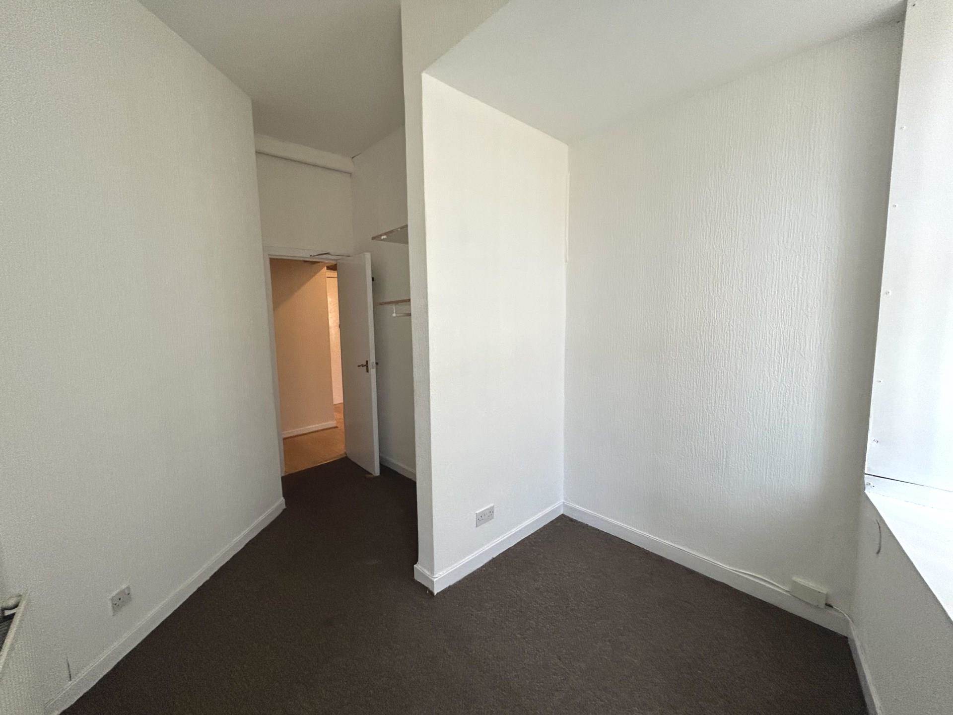 Crossflat Crescent, Paisley, Image 7