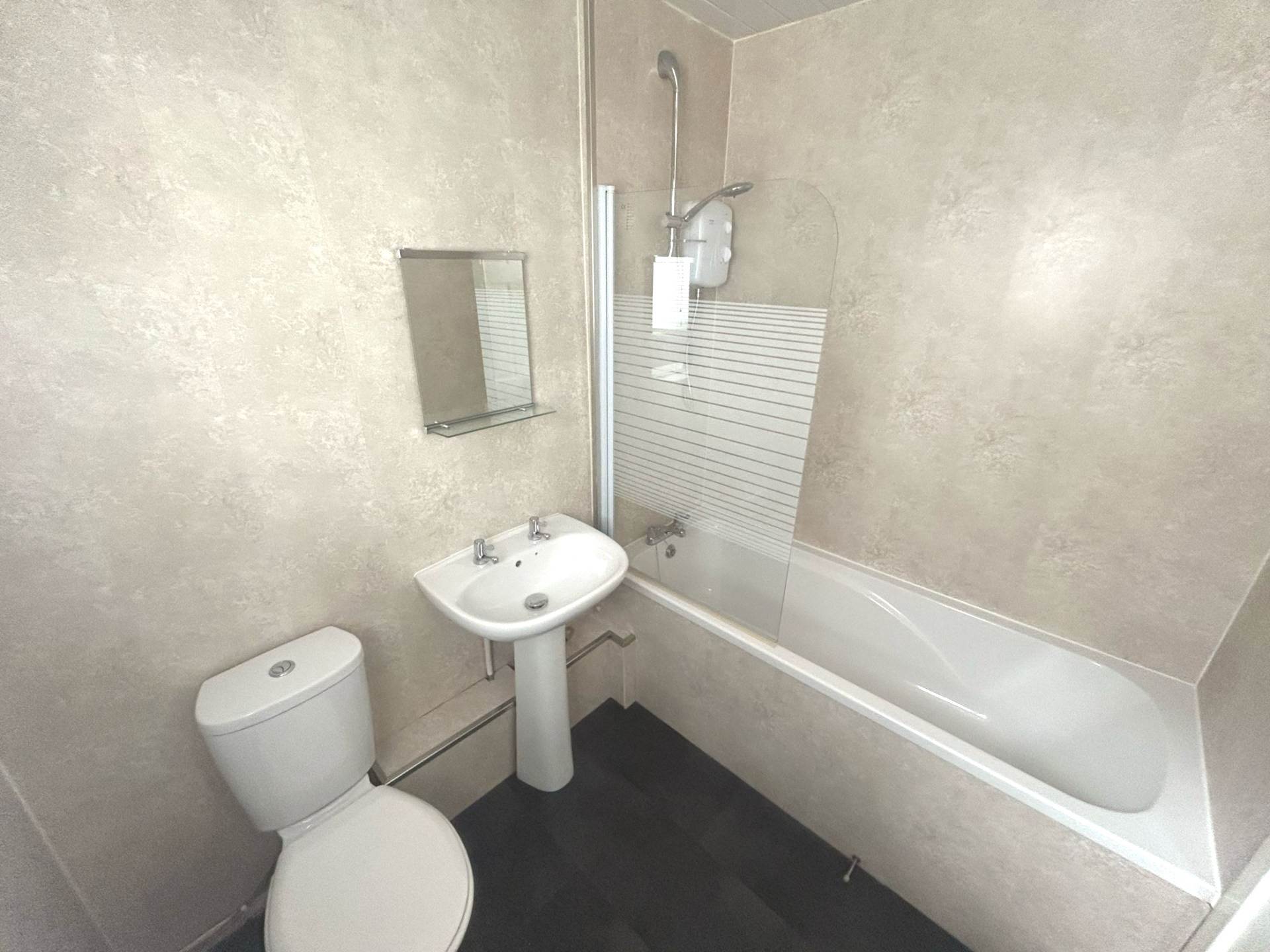 Ard Road, Renfrew, Image 10