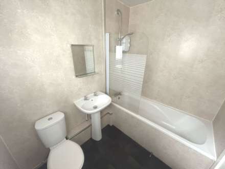 Ard Road, Renfrew, Image 10