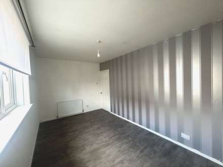 Ard Road, Renfrew, Image 5
