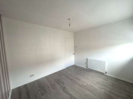 Ard Road, Renfrew, Image 9