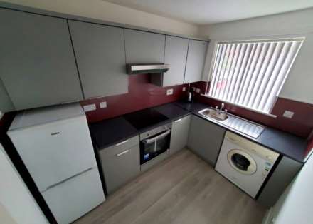 McLean Place, Paisley, Image 3