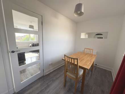 Craigielea Road, Renfrew, Image 4