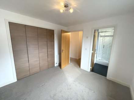 Kenley Road, Renfrew, Image 9
