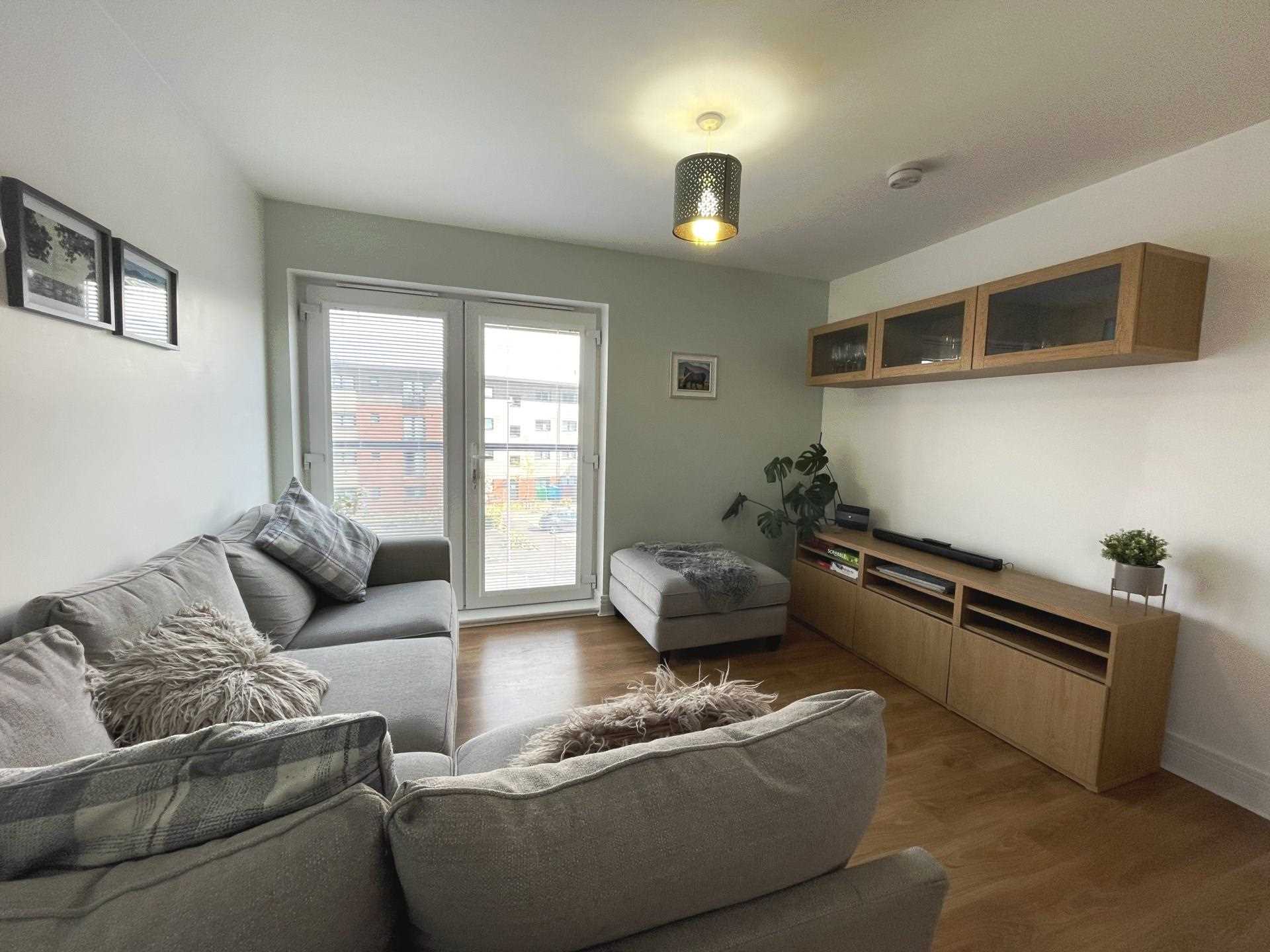 Mulberry Crescent, Renfrew, Image 4