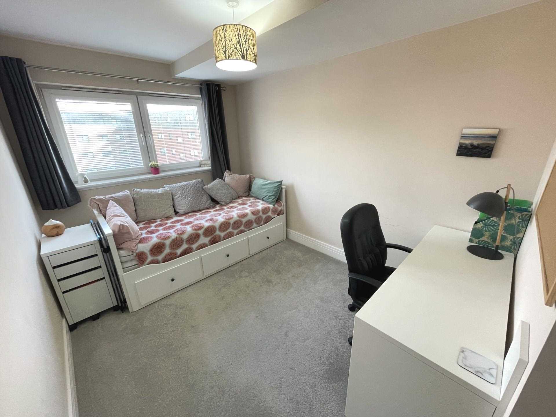 Mulberry Crescent, Renfrew, Image 8