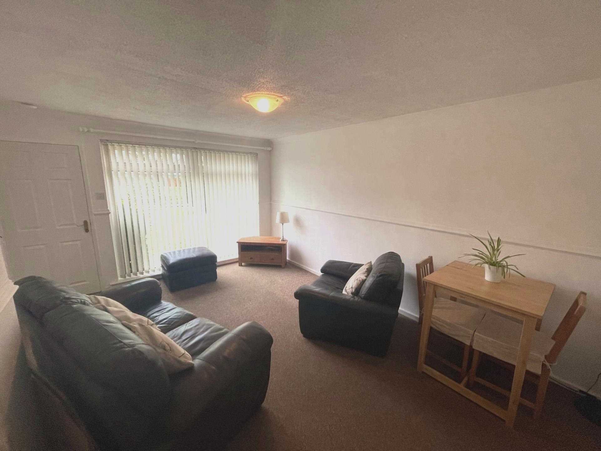 Leander Crescent, Renfrew, Image 3