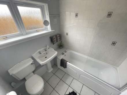 Leander Crescent, Renfrew, Image 10