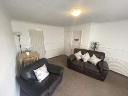 Leander Crescent, Renfrew, Image 2