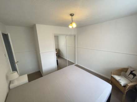 Leander Crescent, Renfrew, Image 5