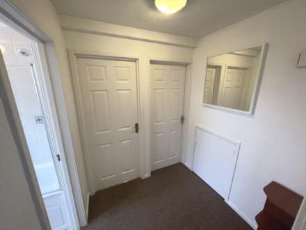 Leander Crescent, Renfrew, Image 7