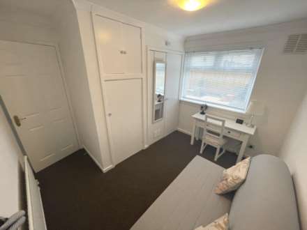 Leander Crescent, Renfrew, Image 8