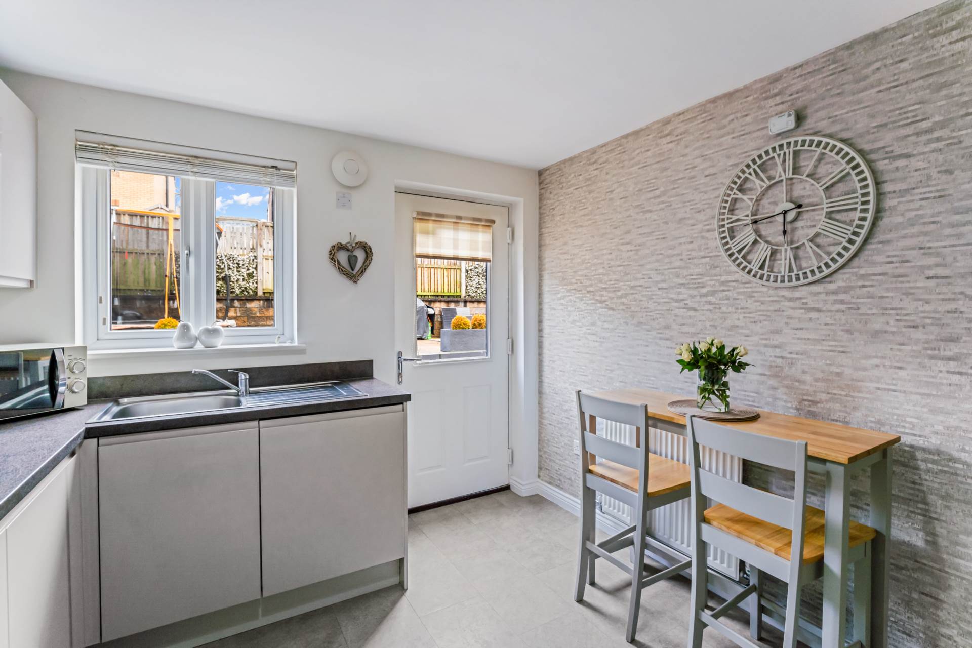 Mossbeath Crescent, Glasgow, Image 14