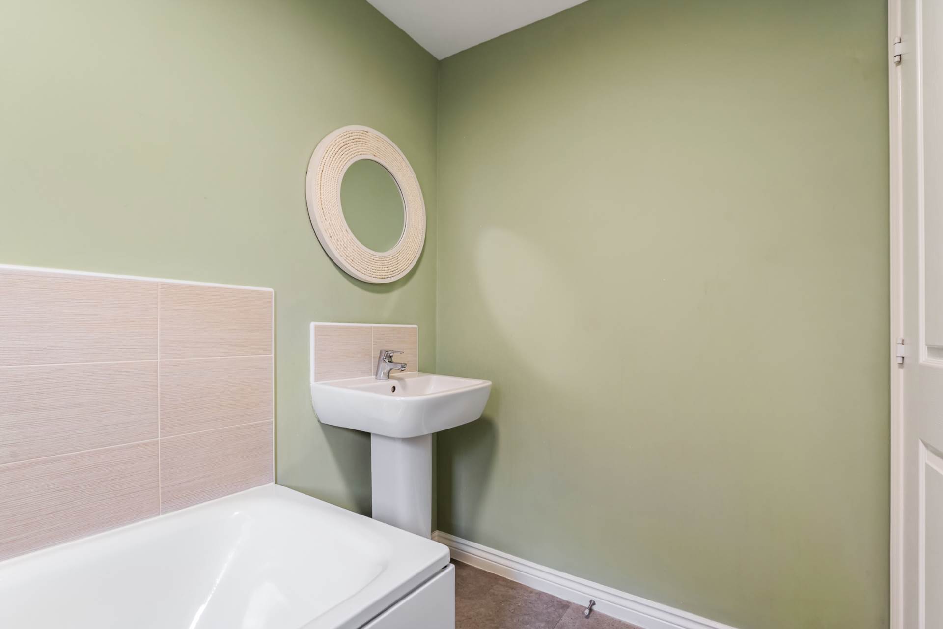 Mossbeath Crescent, Glasgow, Image 27