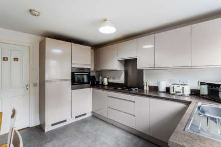 Mossbeath Crescent, Glasgow, Image 12