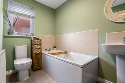 Mossbeath Crescent, Glasgow, Image 26