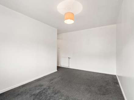 Muirhead Gdns, Baillieston, Image 12