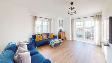 Cedarwood Gardens, Bishopton, Image 1