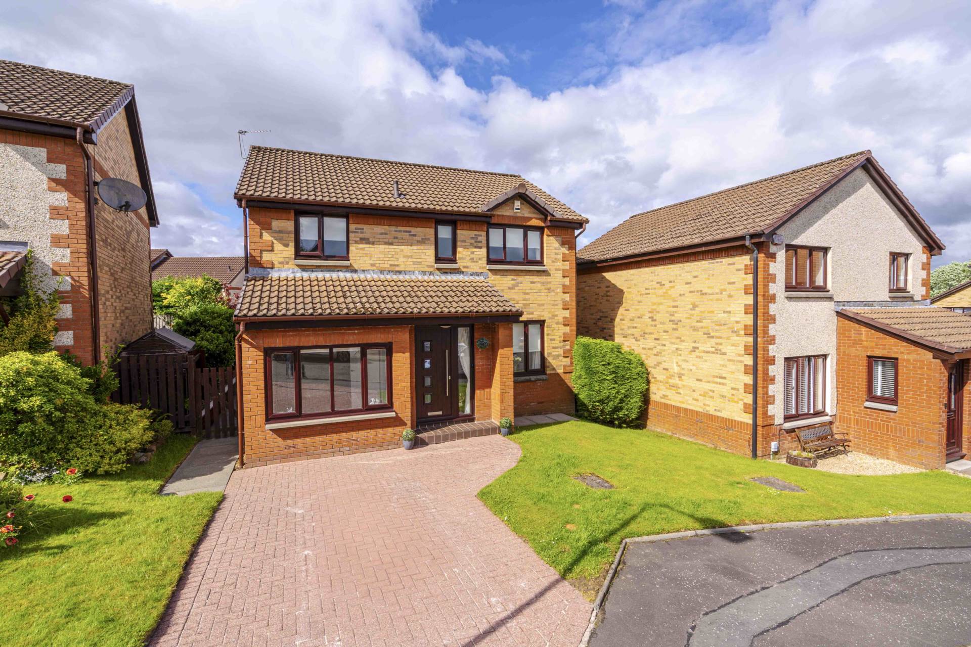 Parkvale Drive, Erskine, Image 1