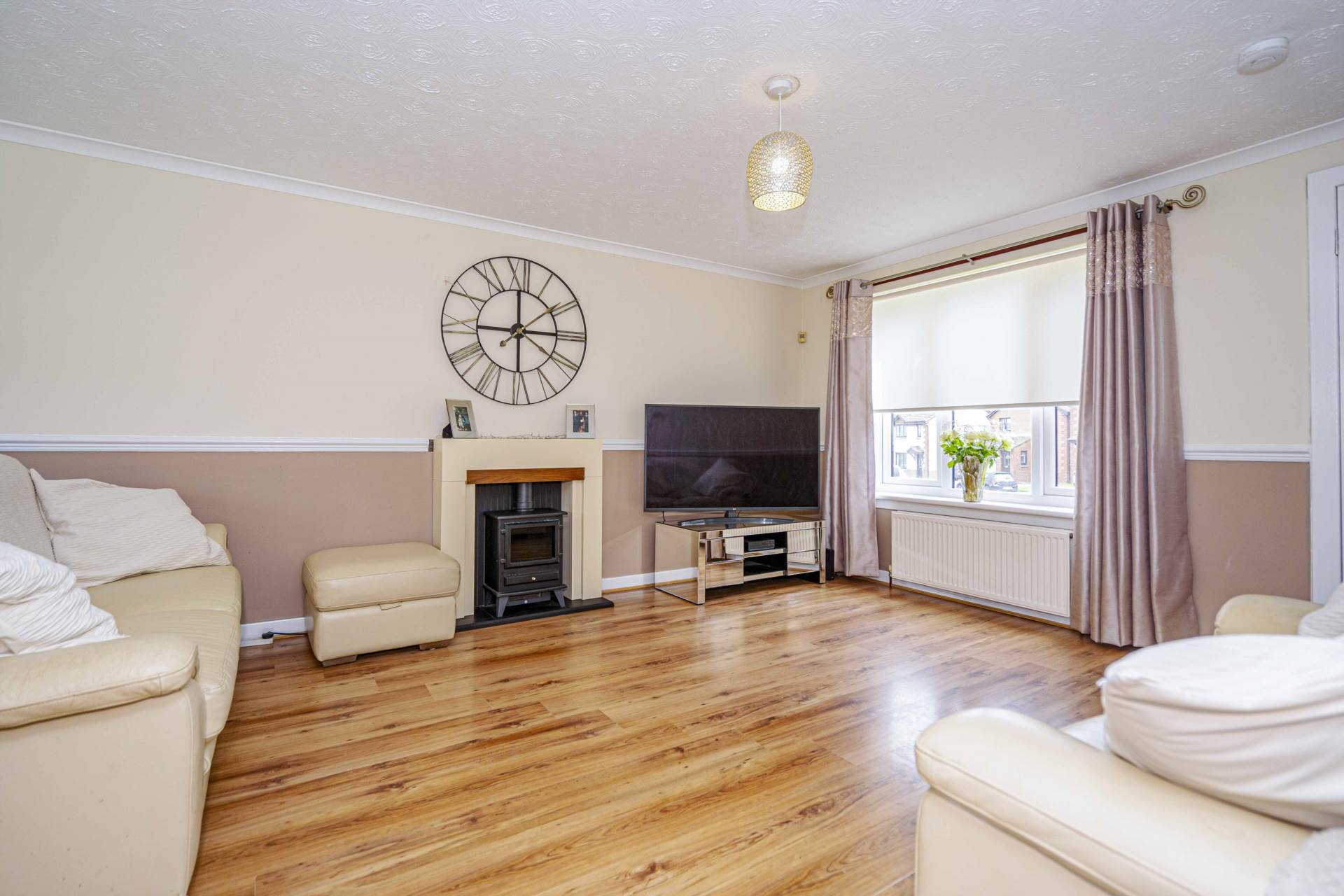 Parkvale Drive, Erskine, Image 2