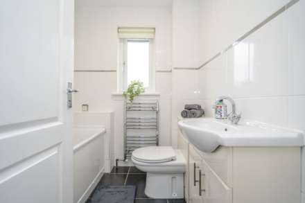 Parkvale Drive, Erskine, Image 11