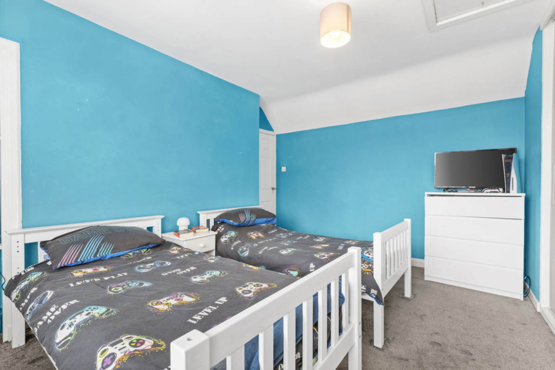 Haining Road, Renfrew, PA4, Image 16