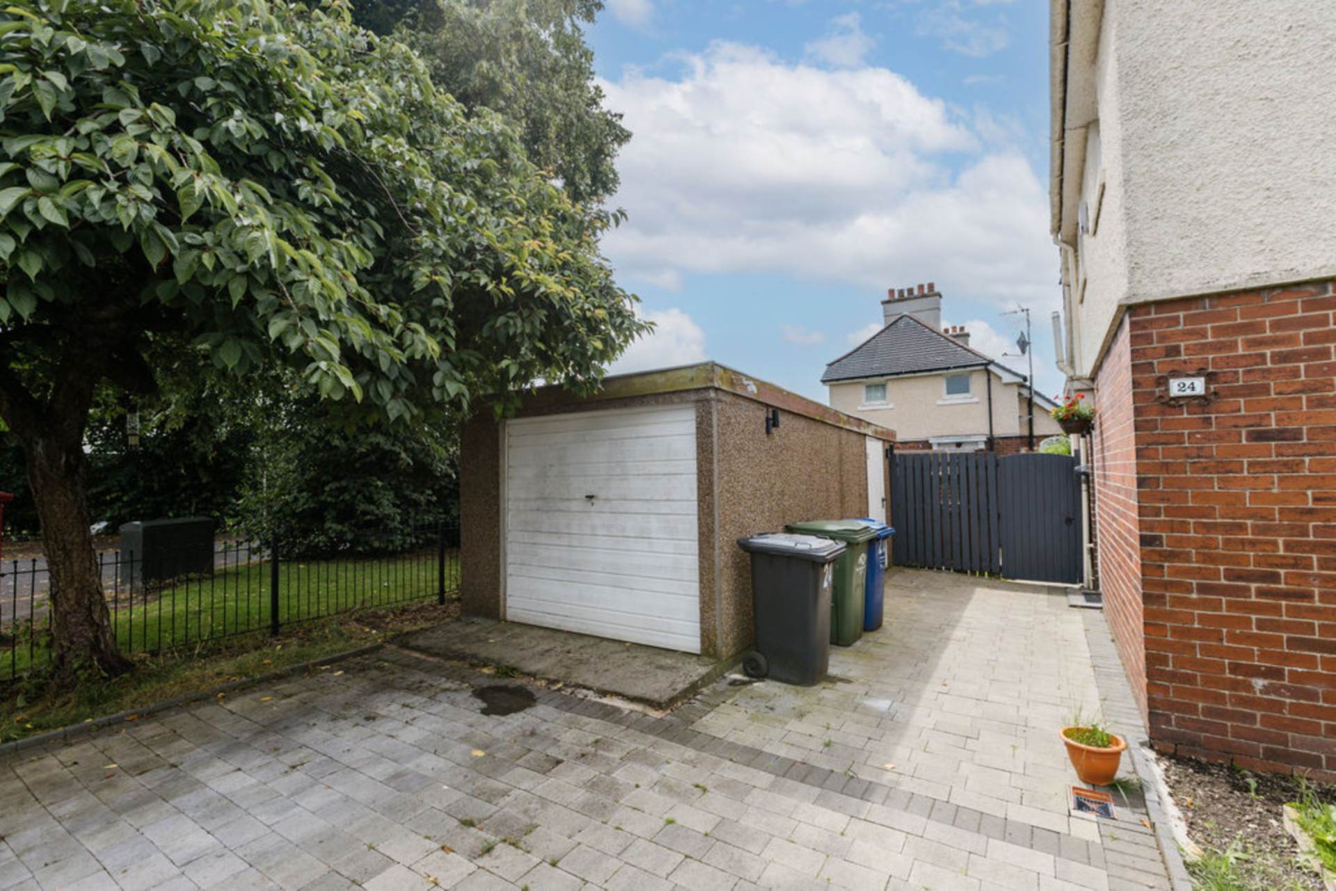 Haining Road, Renfrew, PA4, Image 26