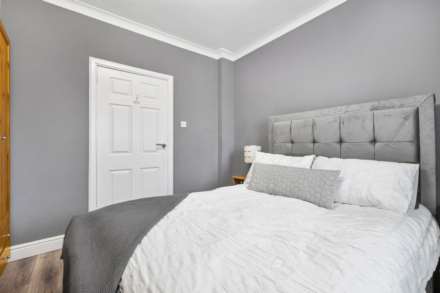 Haining Road, Renfrew, PA4, Image 11