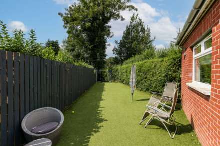 Haining Road, Renfrew, PA4, Image 23