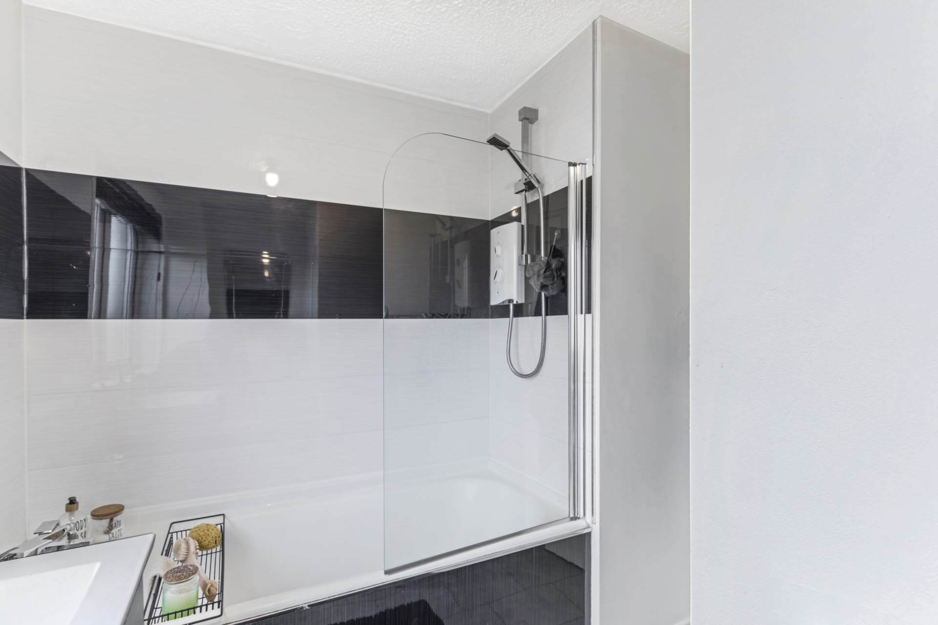 York Way, Renfrew, Image 11