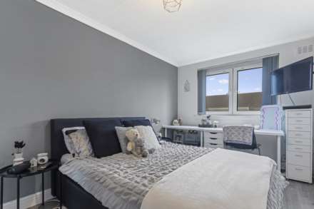 York Way, Renfrew, Image 7