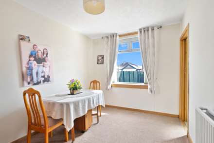 Urquhart Crescent, Renfrew, Image 5