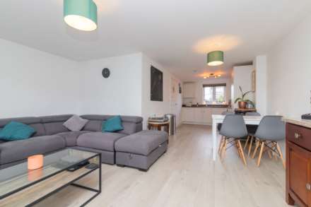 Fingal Avenue, Renfrew, Image 4