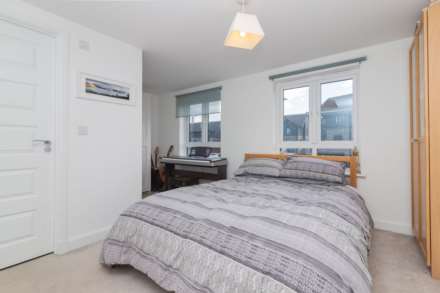 Fingal Avenue, Renfrew, Image 6
