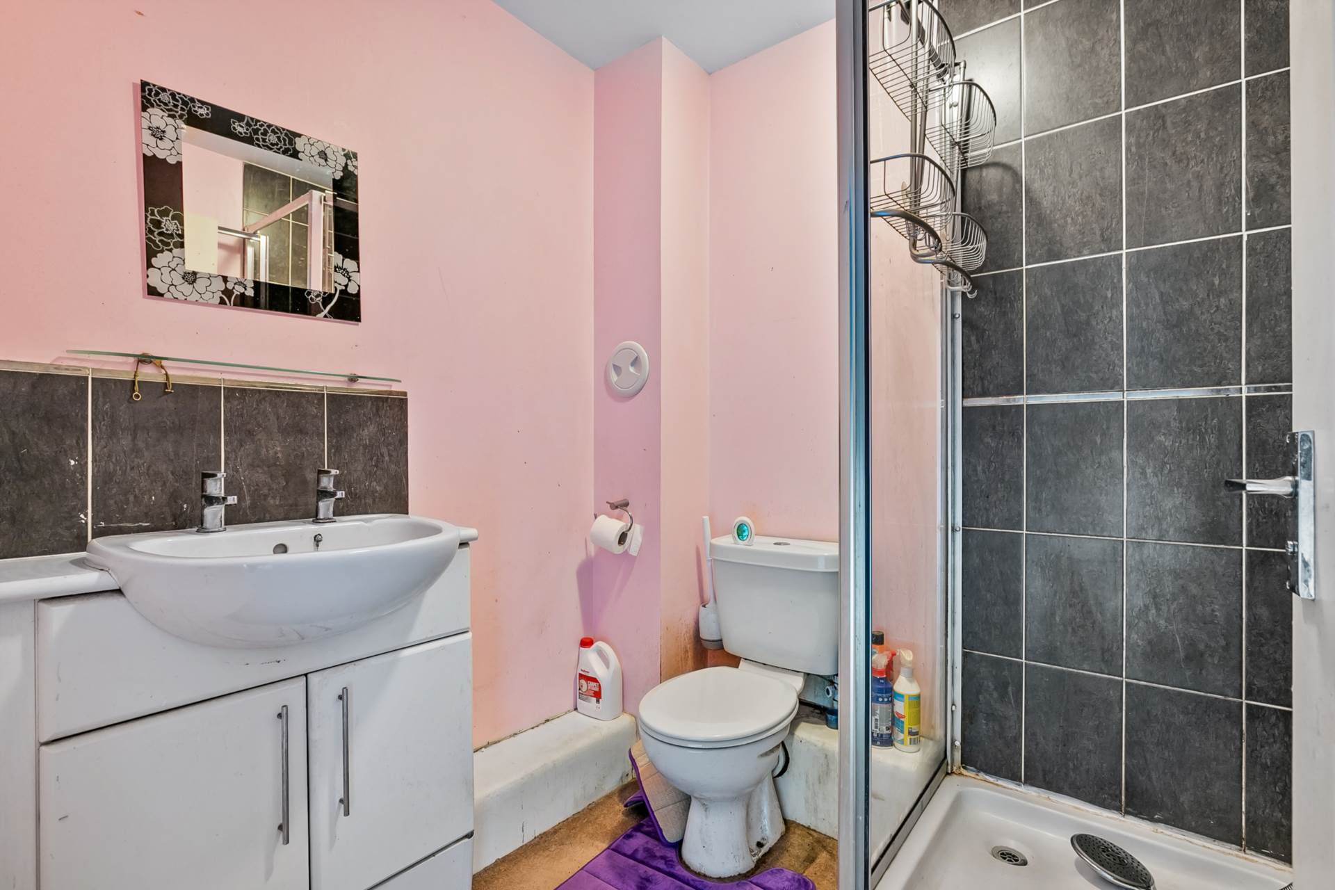 Lloyd Court, Glasgow, Image 11