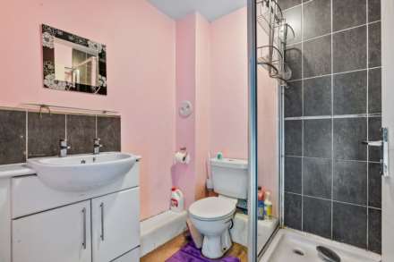 Lloyd Court, Glasgow, Image 11