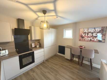 Mulberry Road, Renfrew, Image 3