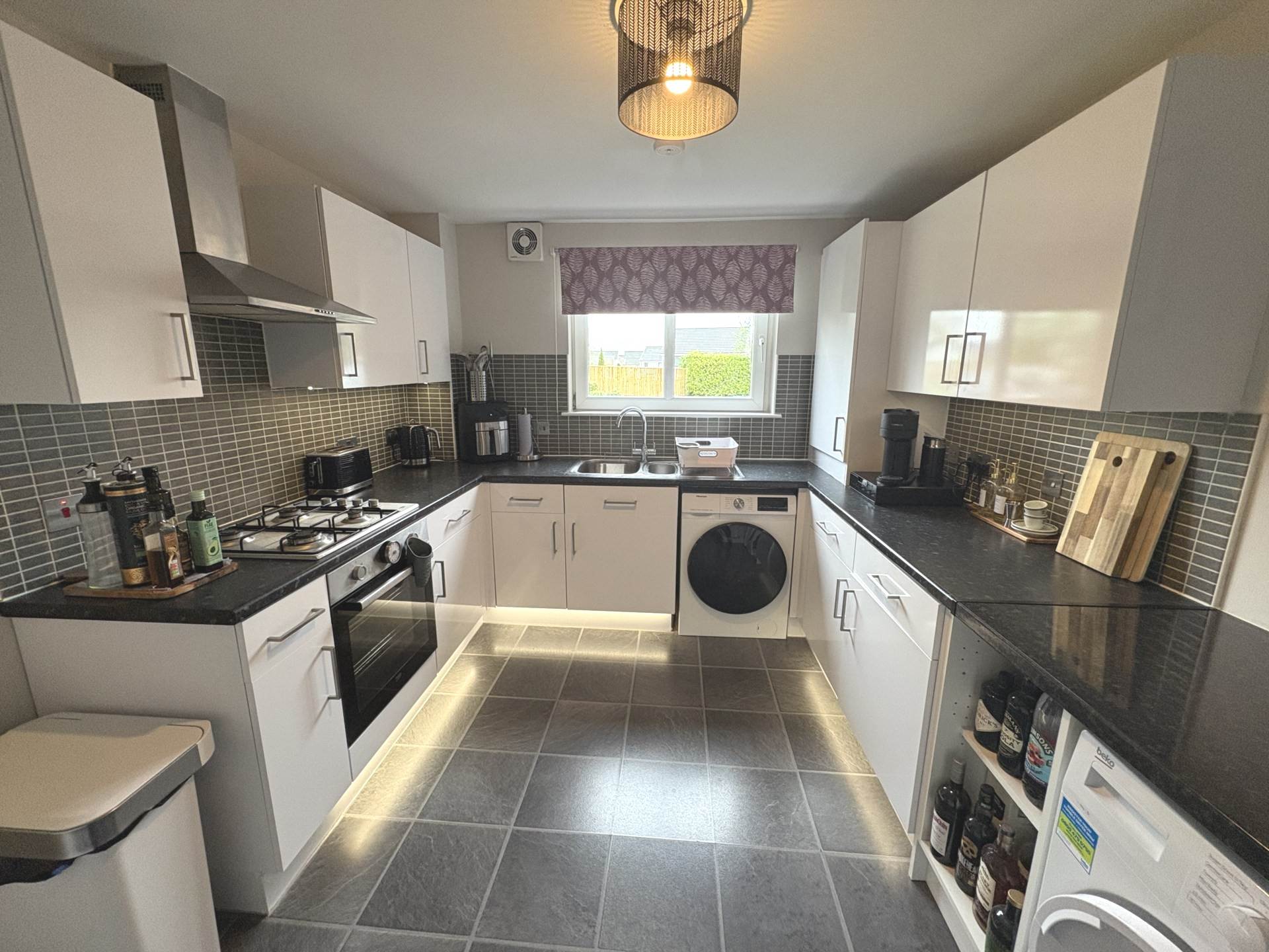 Highgrove Court, Renfrew, Image 5