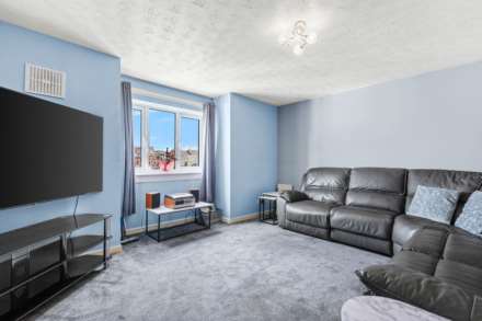 78 Russell Street, Johnstone, Image 2