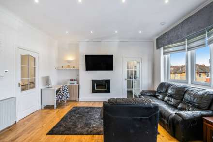 Gladsmuir Road, Glasgow, Hillington, G52, Image 2