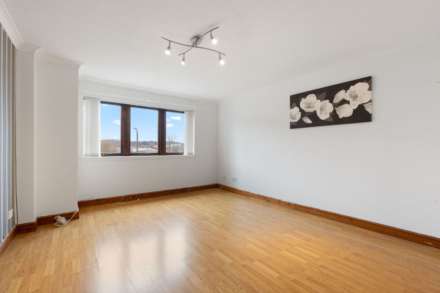 Spiers Grove, Glasgow, G46, Image 2