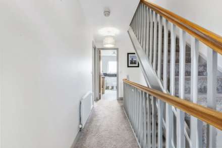 Crofton Drive, Renfrew, PA4, Image 17