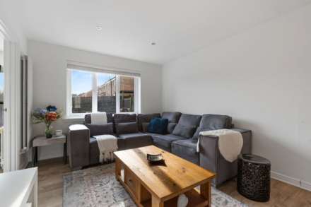 Hillhead Drive, Paisley, PA3, Image 2
