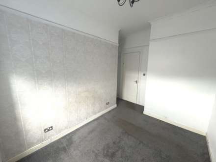 Ferry Road, Renfrew, Image 6