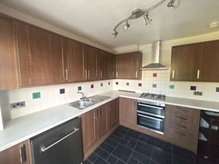 Leander Crescent, Renfrew, Image 4